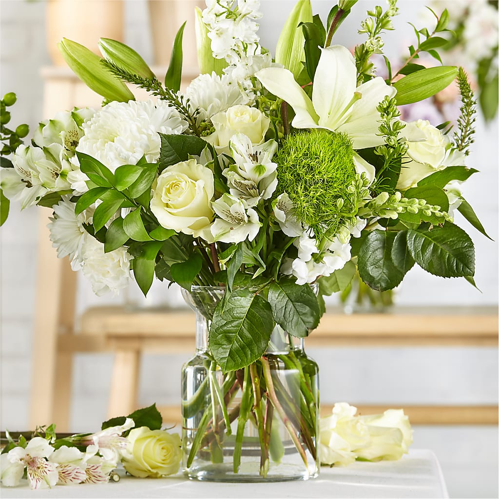 Classic Ivory – A Florist Original – Flowers Forever, Carlsbad CA