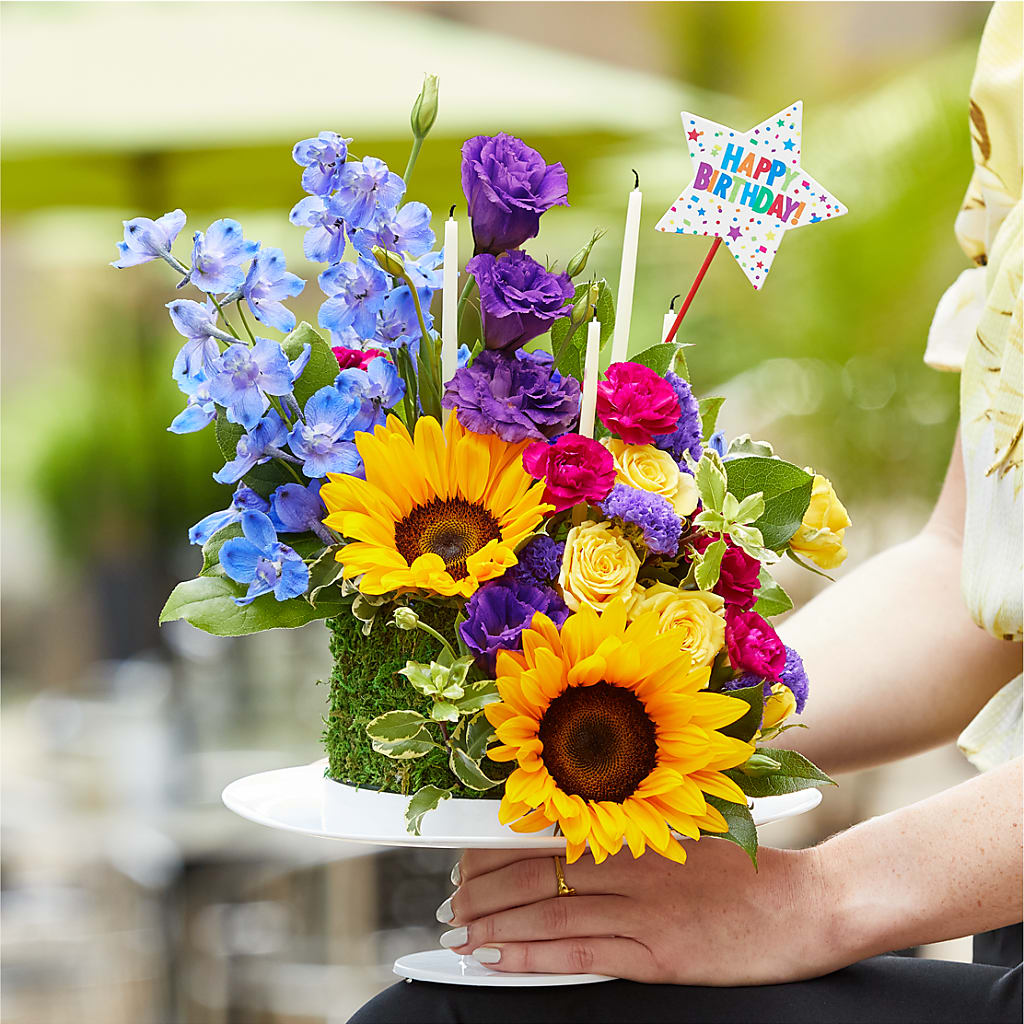 Star of the Day Floral Cake – Flowers Forever, Carlsbad CA