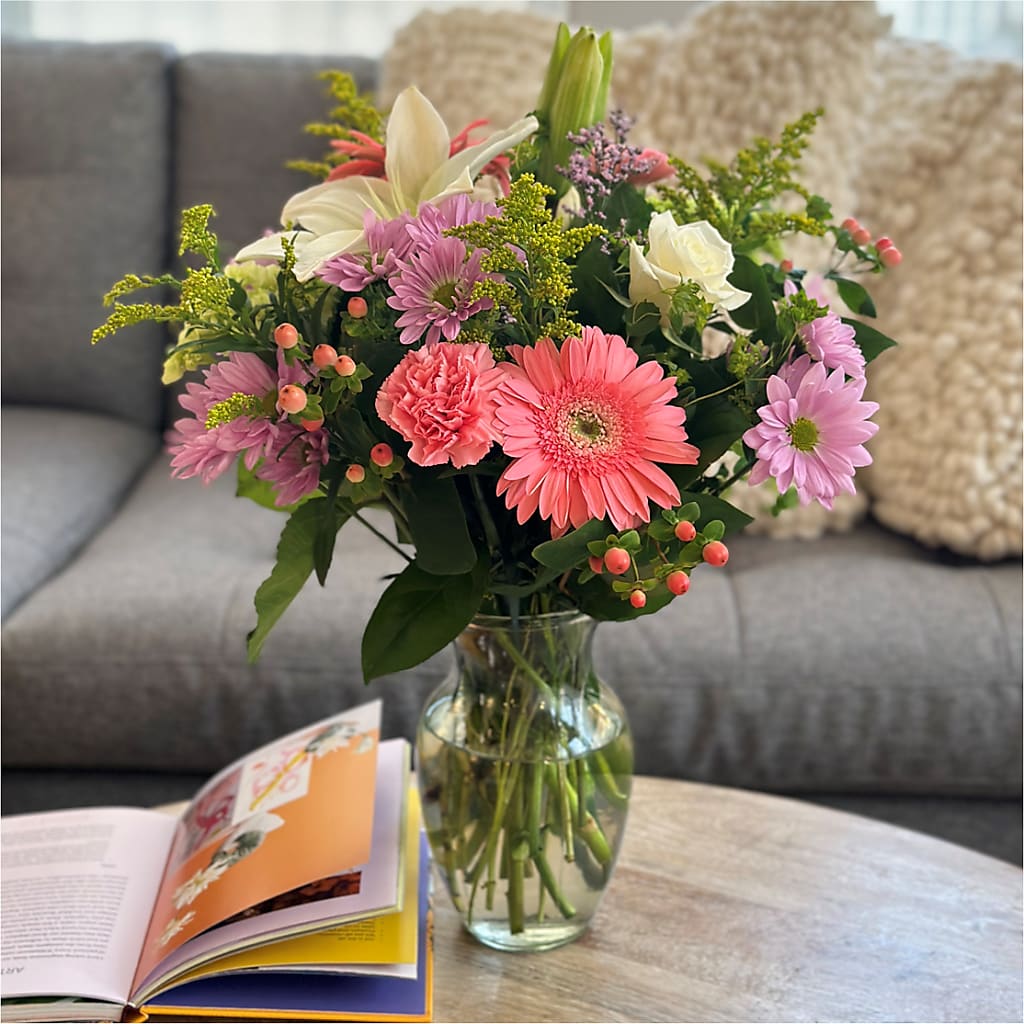 Pastel Tradition - A Florist Original –  Flowers Forever, Carlsbad CA