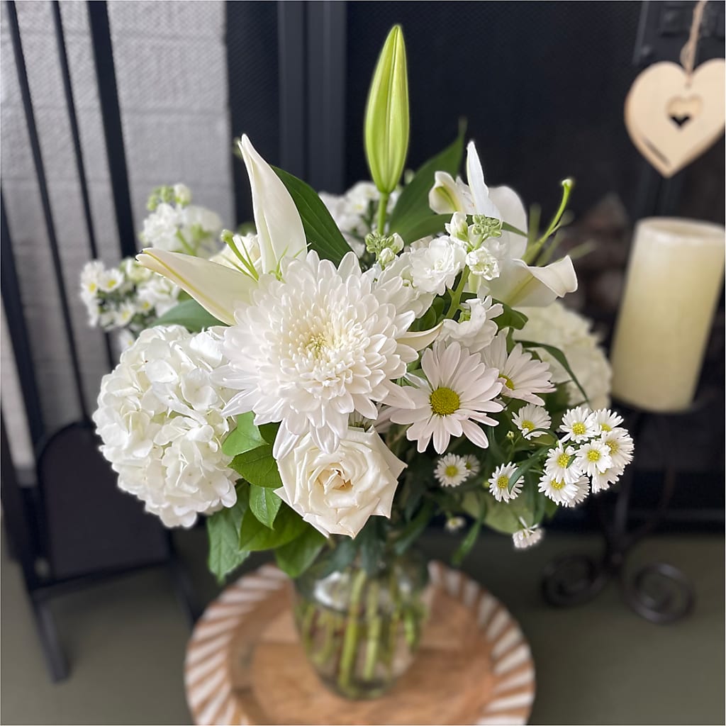 Classic Ivory – A Florist Original –  Flowers Forever, Carlsbad CA